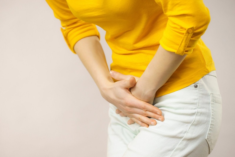 Nốt sùi lan rộng có thể gây cọ xát, chảy máu và ảnh hưởng sinh hoạt
